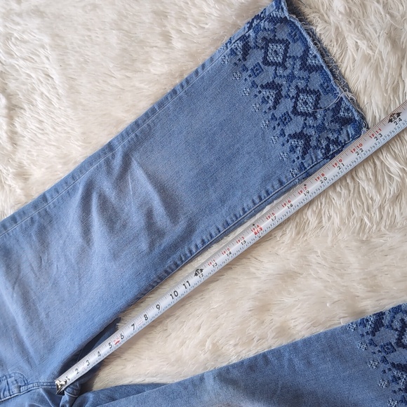 Lauren Ralph Lauren Blue Embroidered Straight Crop Jeans Size 12 - Picture 13 of 13